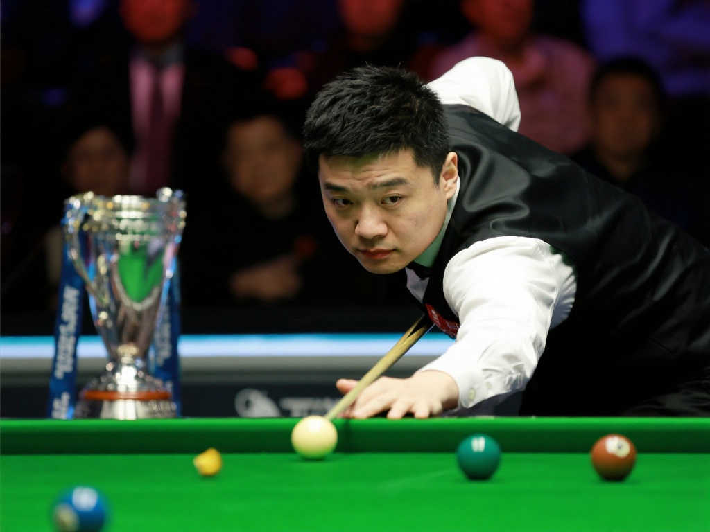 界中冉冉升 界中冉冉升